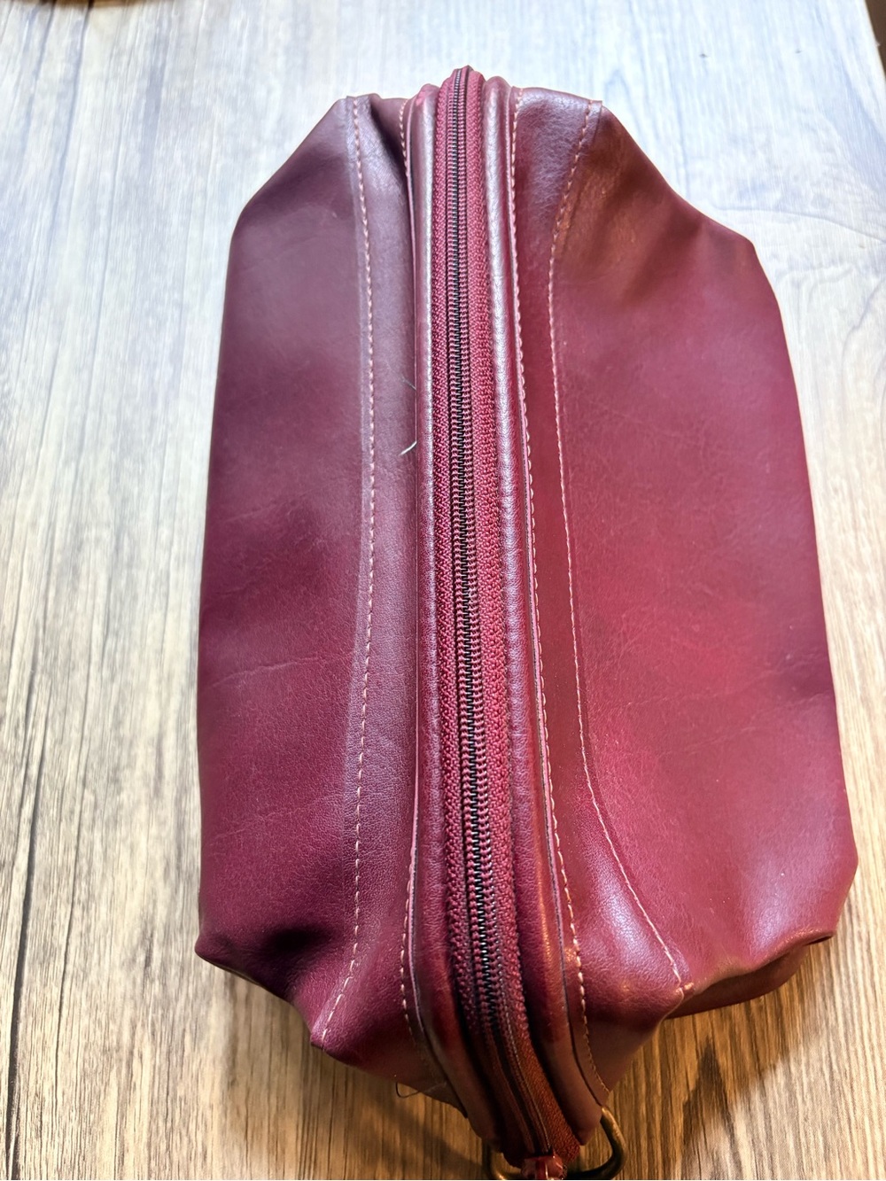 Vintage Rolf’s Men's Vinyl Travel Toiletry Bag - Burgundy
